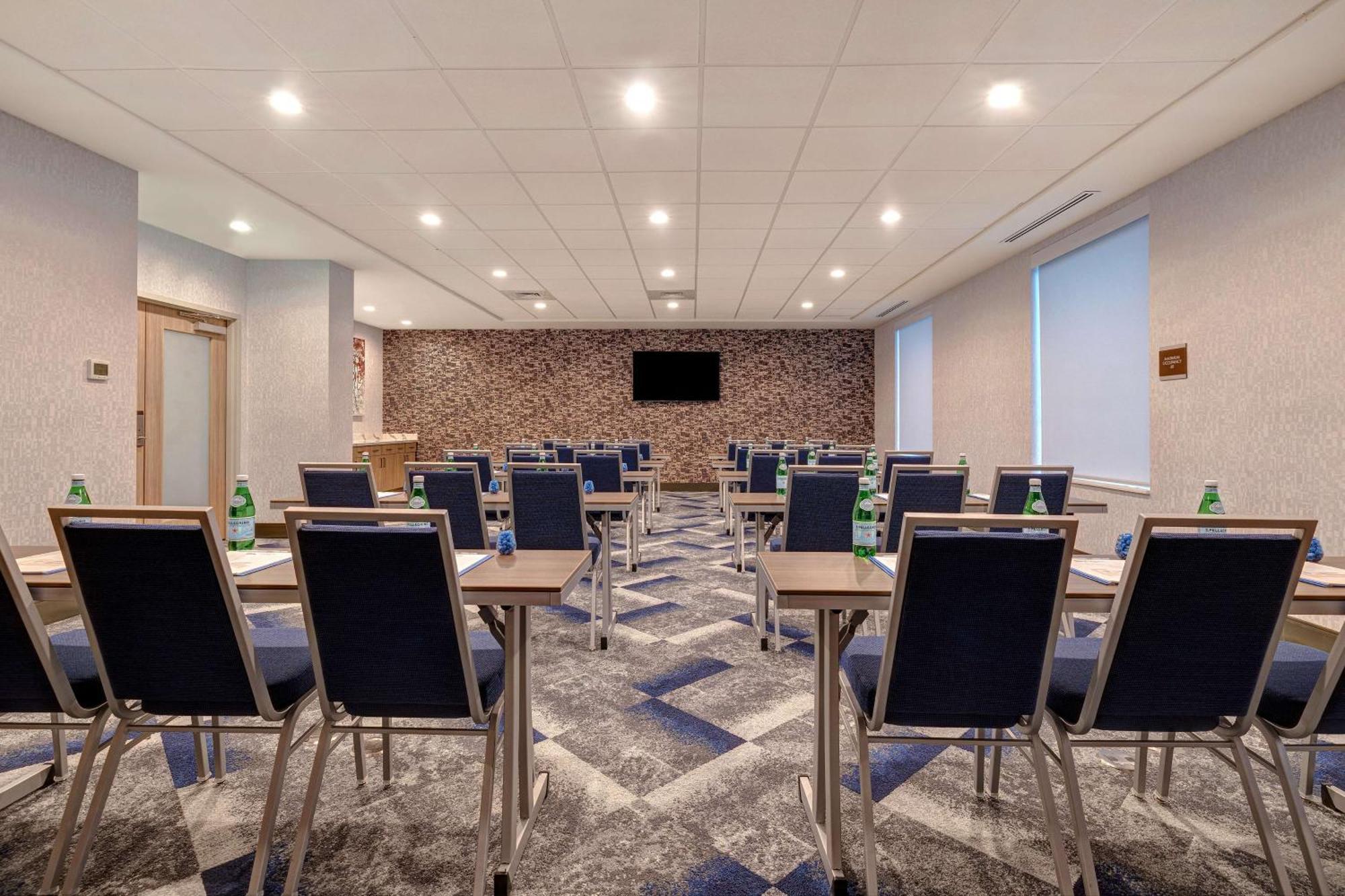 Home2 Suites By Hilton Blythewood, Sc Экстерьер фото